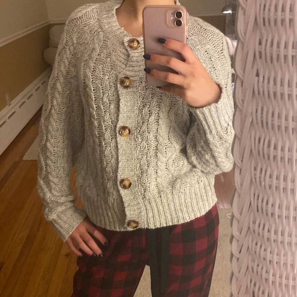 Grey Medium Sized Sweater, Universal Thread - image 5